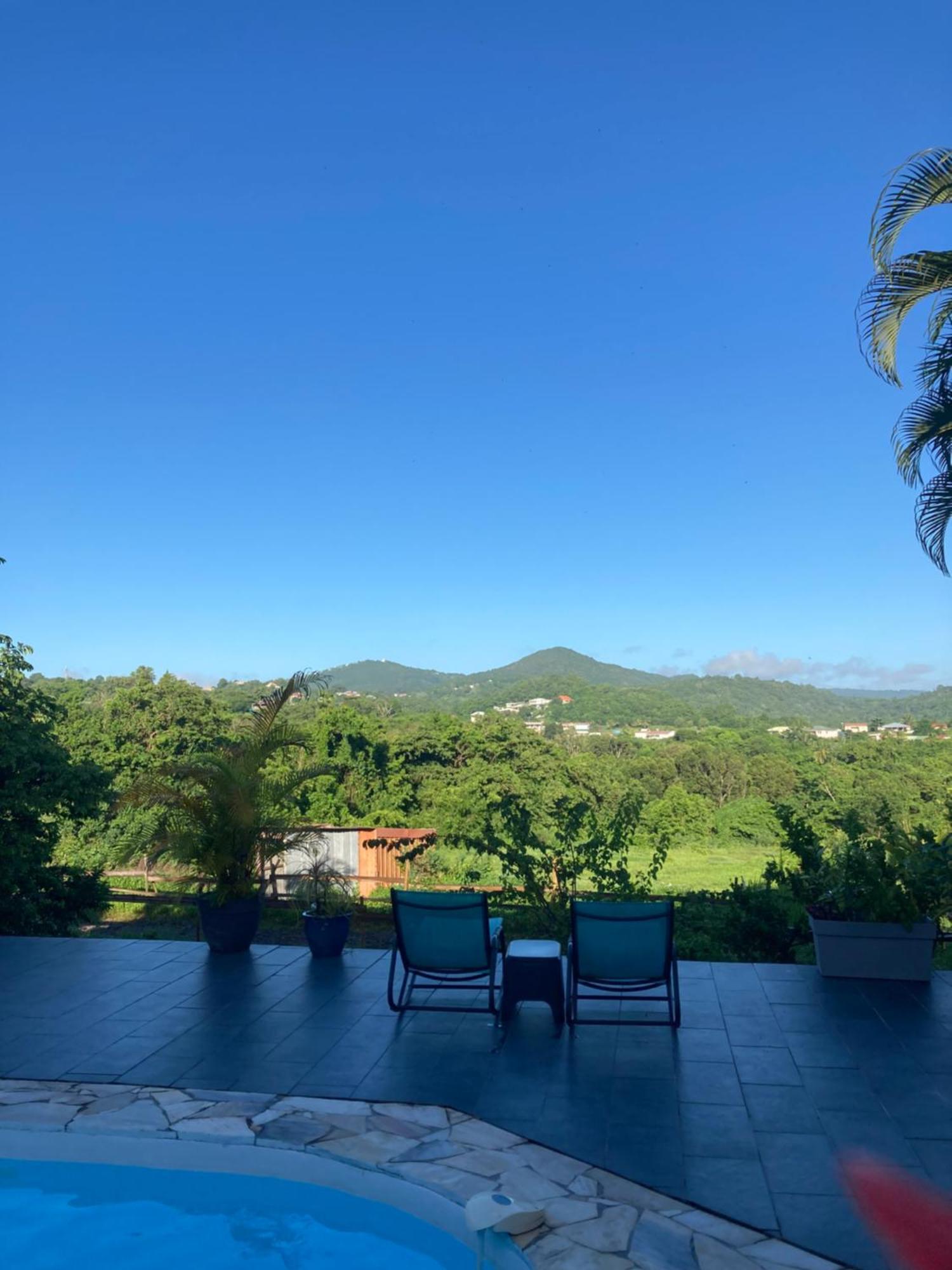 Grand T2 Tout Confort , Emplacement Ideal Riviere-Salee Esterno foto